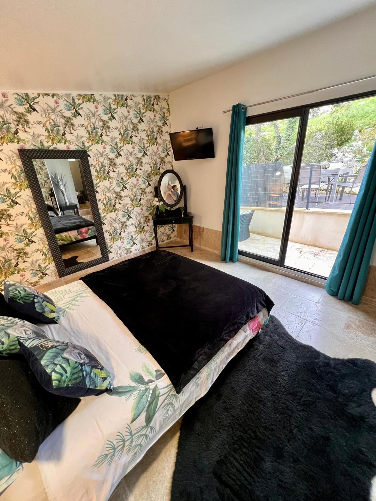 Gite Des Estelles "Axel" Avec Espace Jacuzzi Cavaillon Exterior foto