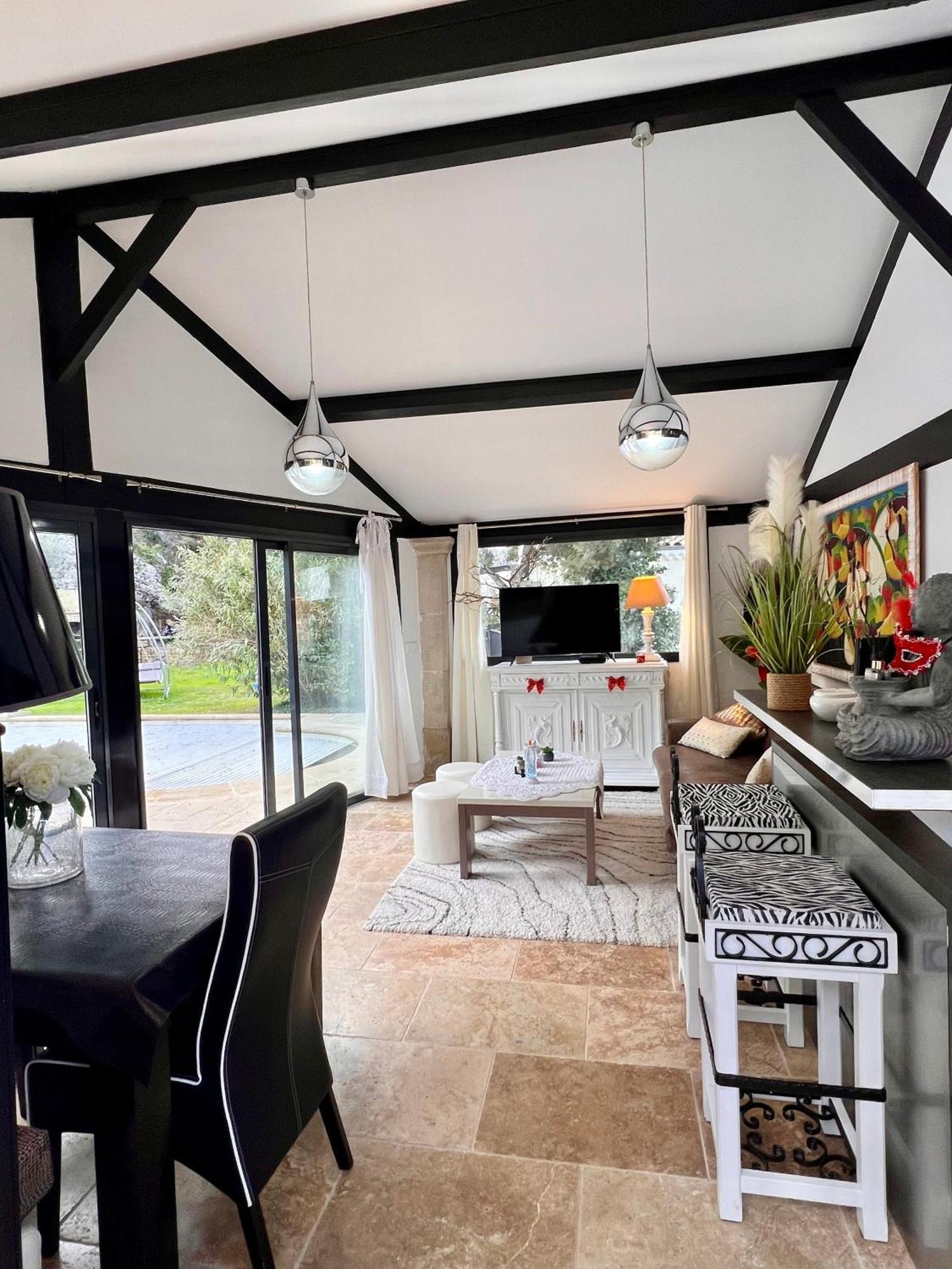 Gite Des Estelles "Axel" Avec Espace Jacuzzi Cavaillon Exterior foto